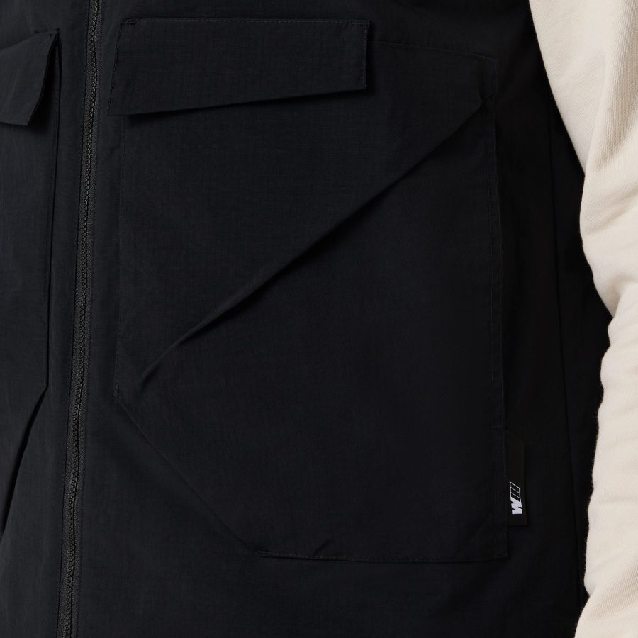 kamizelka-bmw-m-czarna-unisex-80145b70cd4-d9-6